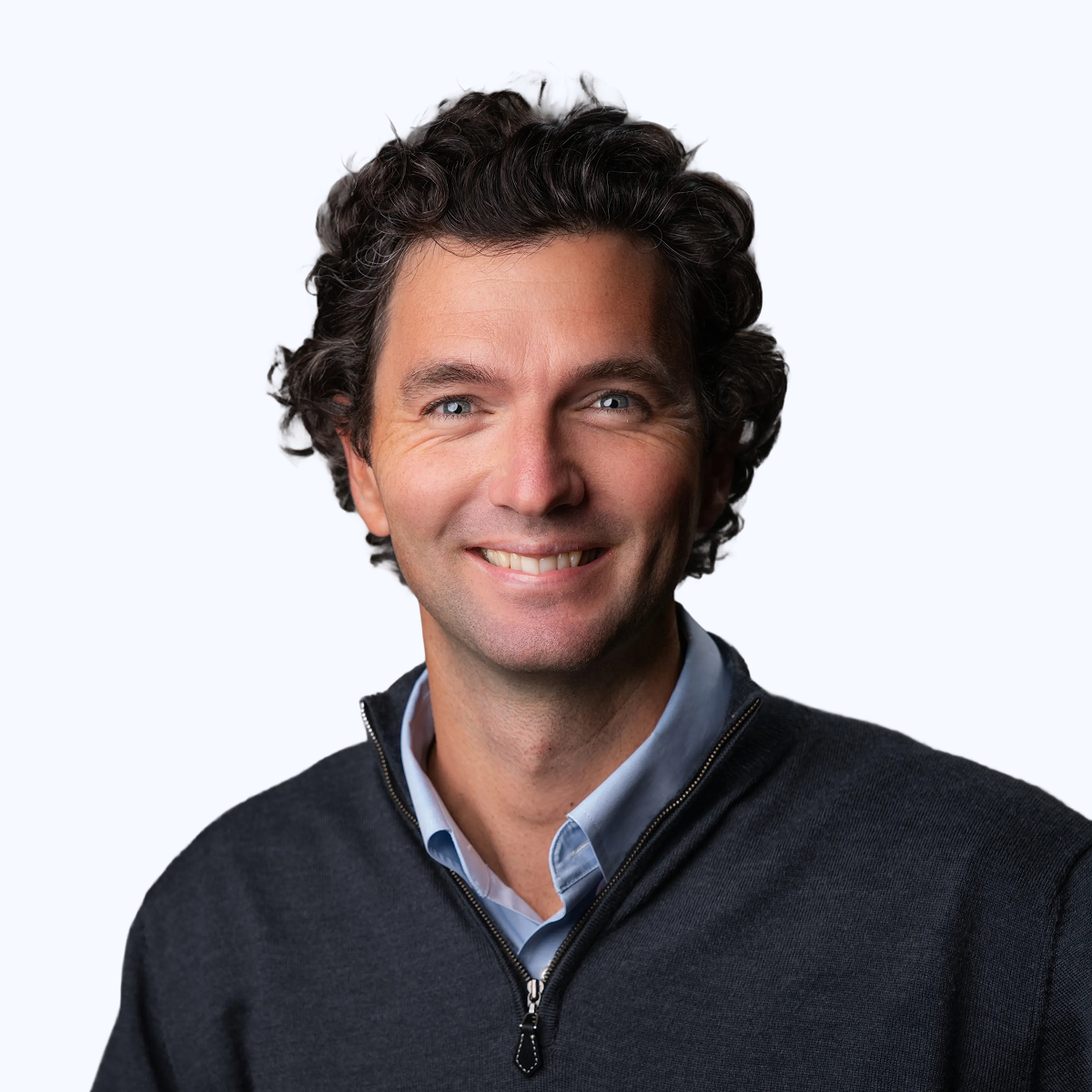 Tom.Hunt-Headshot (1)